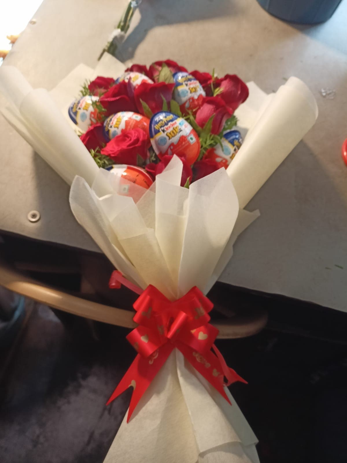 Kinder Joy & Scarlet Posy in Ivory Wrap